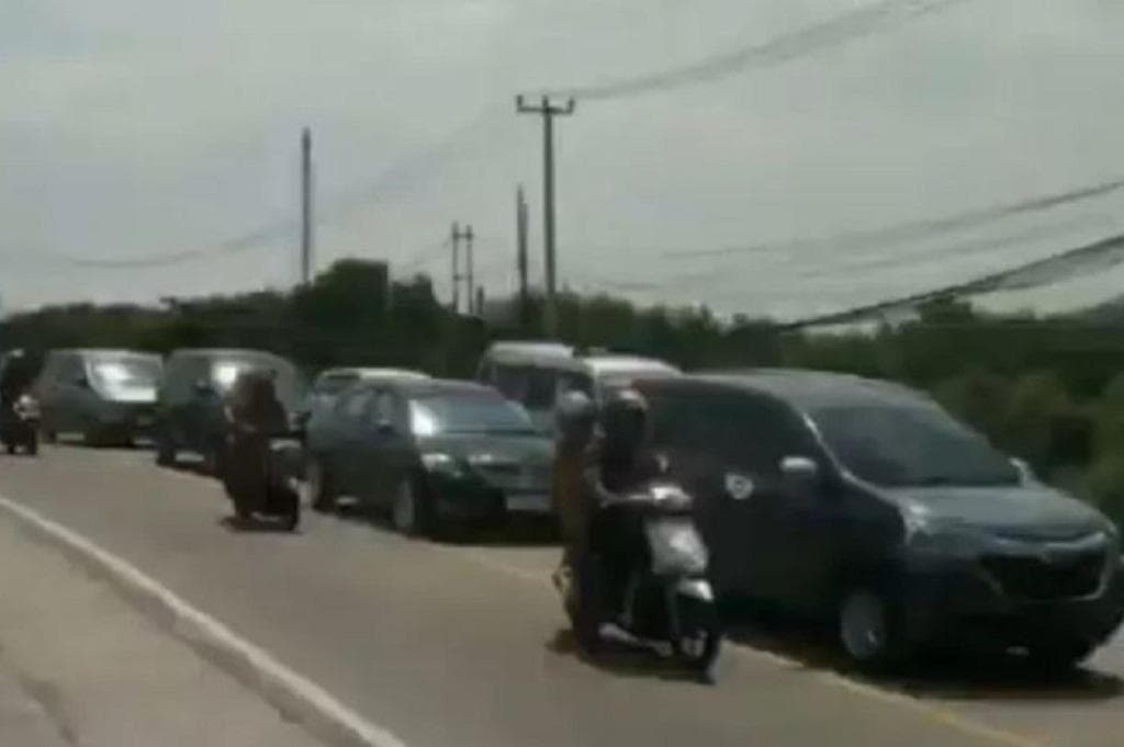 Wisata Anyer-Carita Diserbu Wisatawan, Polisi Siapkan 4 Posko Pengamanan Wisata Anyer-Carita Diserbu Wisatawan, Polisi Siapkan 4 Posko Pengamanan