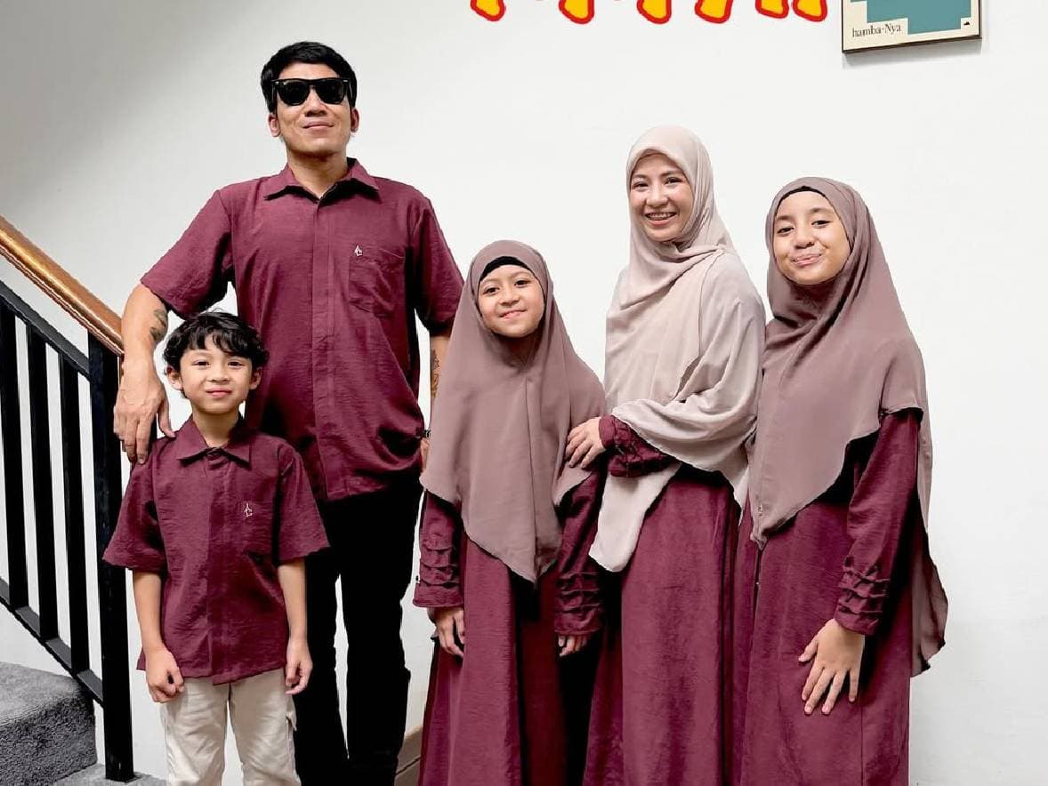 Desta dan Natasha Rizky Tampil Kompak di Lebaran 2026, Auto Didoakan Rujuk! Desta dan Natasha Rizky Tampil Kompak di Lebaran 2026, Auto Didoakan Rujuk!