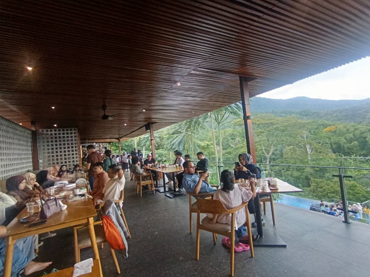 Kedai Kopi di Kaki Gunung Galunggung Ini Siap Manjakan Lidah dan Mata, Wajib Coba! Kedai Kopi di Kaki Gunung Galunggung Ini Siap Manjakan Lidah dan Mata, Wajib Coba!
