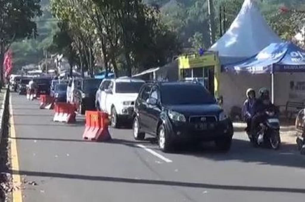 Kawasan Ciwidey Diserbu Wisatawan, Polisi Siapkan One Way Situasional Kawasan Ciwidey Diserbu Wisatawan, Polisi Siapkan One Way Situasional