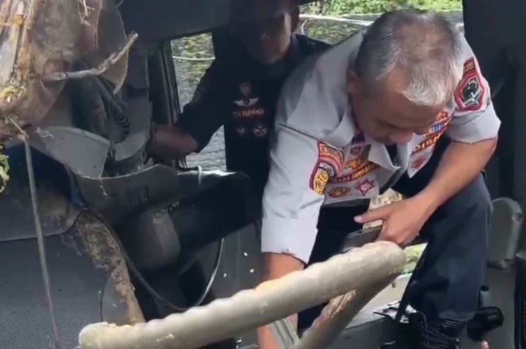 Terungkap! Minibus Travel yang Kecelakaan Tewaskan 7 Orang di Majalengka Ternyata Ilegal Terungkap! Minibus Travel yang Kecelakaan Tewaskan 7 Orang di Majalengka Ternyata Ilegal