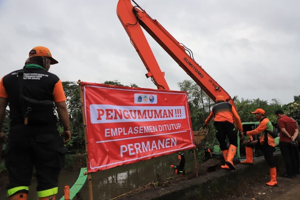 DLH DKI Tutup Permanen TPS Tanah Kusir usai Viral Tudingan Truk Buang Sampah ke Kali DLH DKI Tutup Permanen TPS Tanah Kusir usai Viral Tudingan Truk Buang Sampah ke Kali