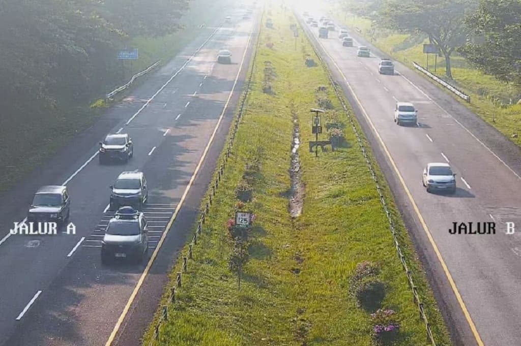 Arus Balik Lebaran, 21.000 Kendaraan Padati Tol Cipali Arah Jakarta Hari Ini Arus Balik Lebaran, 21.000 Kendaraan Padati Tol Cipali Arah Jakarta Hari Ini
