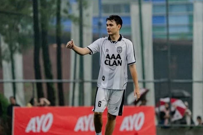 Paul Aro Ikut Ramaikan Pertandingan Mini Soccer Bareng Reza Arap di Marapthon Paul Aro Ikut Ramaikan Pertandingan Mini Soccer Bareng Reza Arap di Marapthon