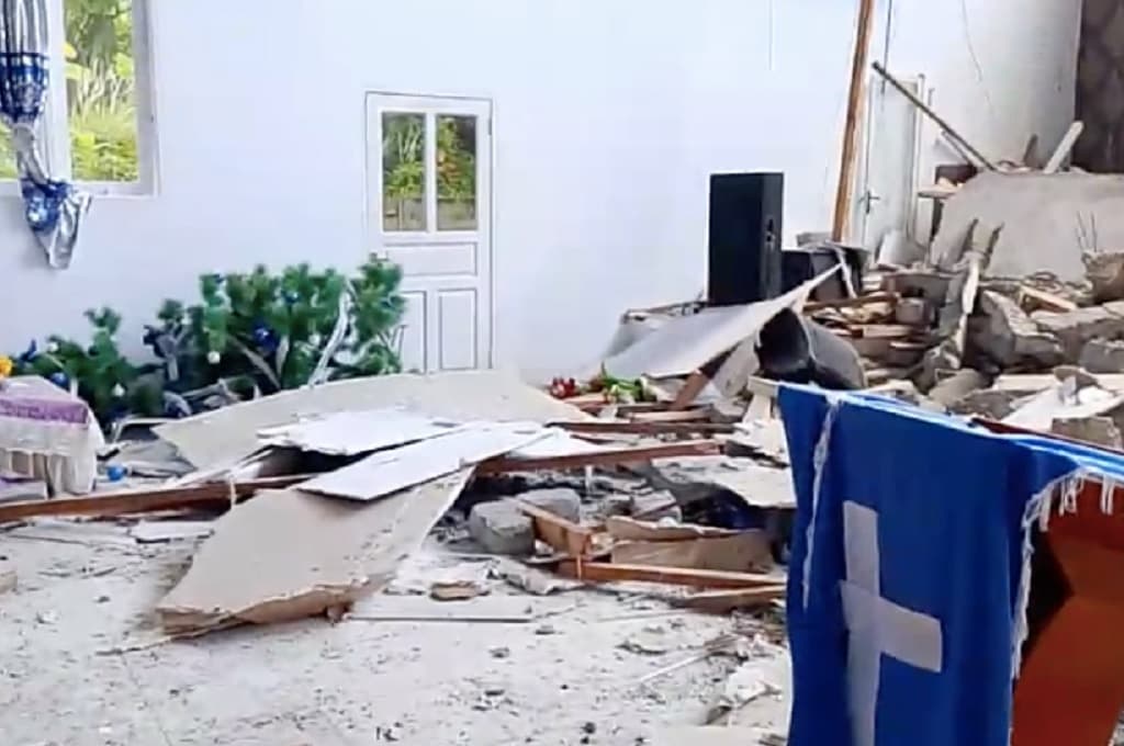 23 Gempa Susulan Terjadi usai Gempa M7,6 di Bitung Sulut, Jauhi Pantai! 23 Gempa Susulan Terjadi usai Gempa M7,6 di Bitung Sulut, Jauhi Pantai!