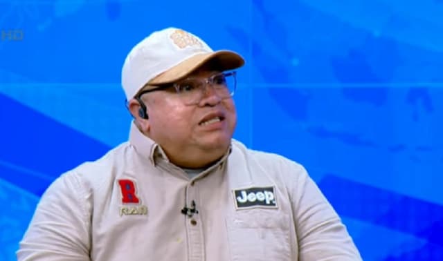 Razman Sebut Rismon Sianipar Merasa Dipolitisasi terkait Ijazah Jokowi: Terutama oleh Roy Suryo Razman Sebut Rismon Sianipar Merasa Dipolitisasi terkait Ijazah Jokowi: Terutama oleh Roy Suryo