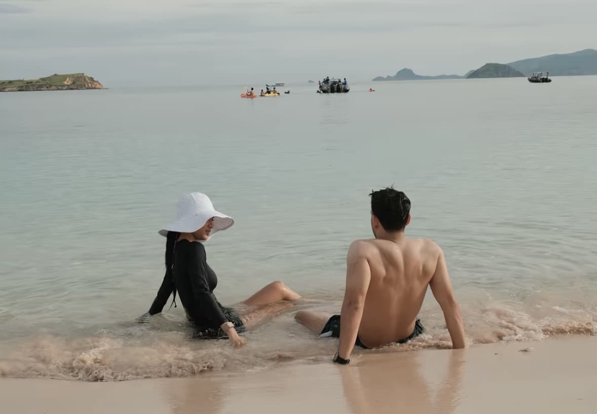 Azizah Salsha Tegaskan Sudah Move On dari Pratama Arhan, Kini Bahagia dengan Nadif! Azizah Salsha Tegaskan Sudah Move On dari Pratama Arhan, Kini Bahagia dengan Nadif!