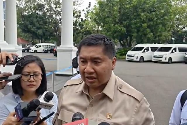 Prabowo Panggil Menteri Perumahan hingga Dirut KAI, Bahas Hunian Warga Pinggir Rel Prabowo Panggil Menteri Perumahan hingga Dirut KAI, Bahas Hunian Warga Pinggir Rel