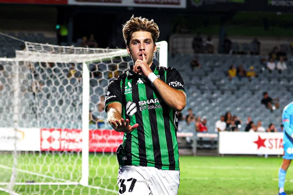 Calon Naturalisasi! Luke Vickery Tertarik Bela Timnas Indonesia, Sudah Komunikasi dengan John Herdman Calon Naturalisasi! Luke Vickery Tertarik Bela Timnas Indonesia, Sudah Komunikasi dengan John Herdman