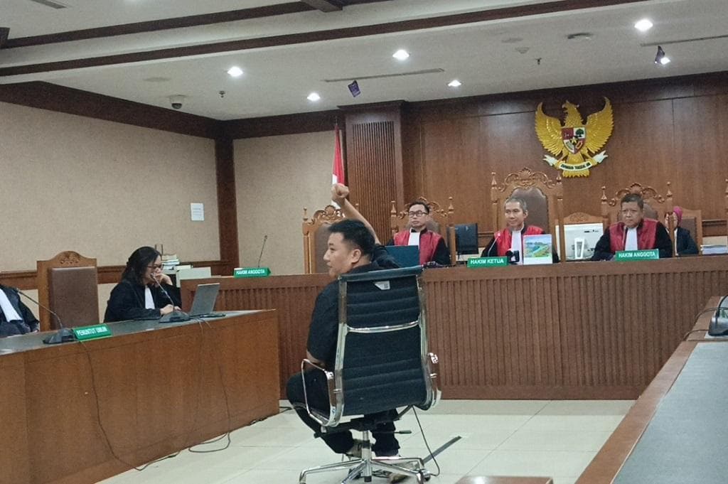 Admin IG @bekasi_menggugat Divonis 7 Bulan Penjara terkait Demo Agustus 2025 Admin IG @bekasi_menggugat Divonis 7 Bulan Penjara terkait Demo Agustus 2025