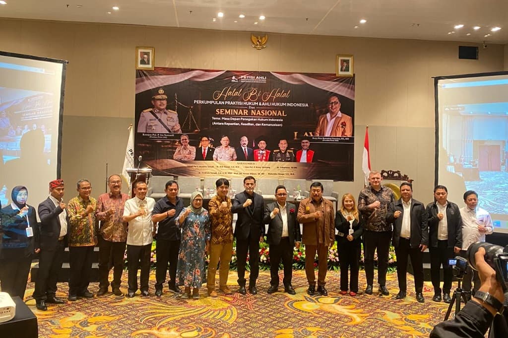 Petisi Ahli Komitmen Jaga Independensi hingga Dorong Reformasi Hukum Berkeadilan Petisi Ahli Komitmen Jaga Independensi hingga Dorong Reformasi Hukum Berkeadilan