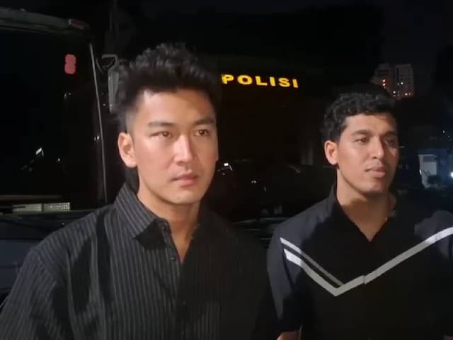 Tegas! Anrez Adelio Bantah Lakukan Kekerasan Seksual ke Friceilda Prillea Tegas! Anrez Adelio Bantah Lakukan Kekerasan Seksual ke Friceilda Prillea