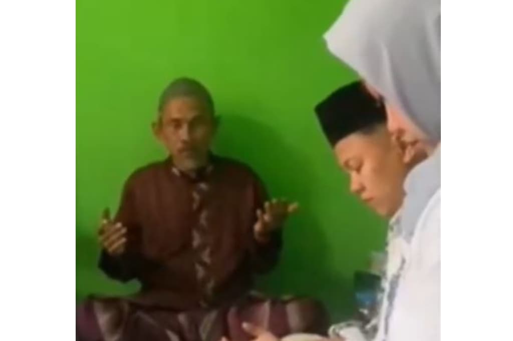Viral! Wanita di Malang Dinikahi Sesama Perempuan, Terbongkar saat Malam Pertama Viral! Wanita di Malang Dinikahi Sesama Perempuan, Terbongkar saat Malam Pertama