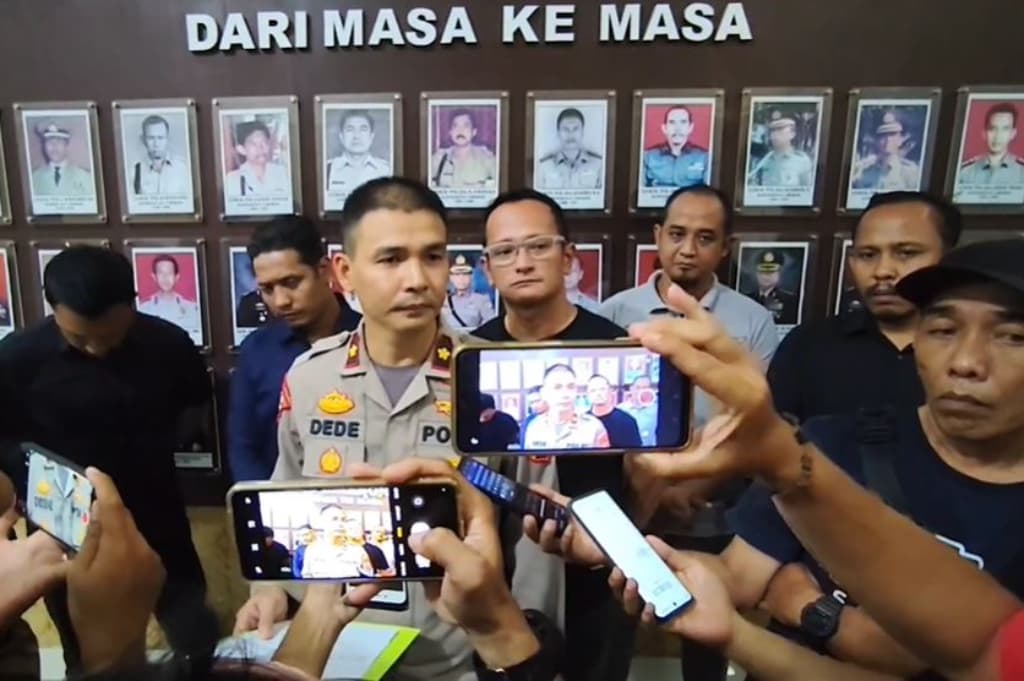 Pilu! Bocah Perempuan 9 Tahun di Cirebon Diduga Diculik dan Dicabuli selama 2 Hari Pilu! Bocah Perempuan 9 Tahun di Cirebon Diduga Diculik dan Dicabuli selama 2 Hari