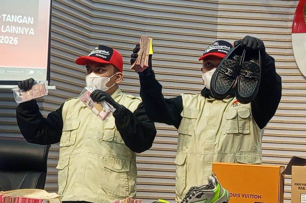 Modus Bupati Tulungagung Peras Bawahan, Ancam Pakai Surat Pernyataan Mundur Modus Bupati Tulungagung Peras Bawahan, Ancam Pakai Surat Pernyataan Mundur