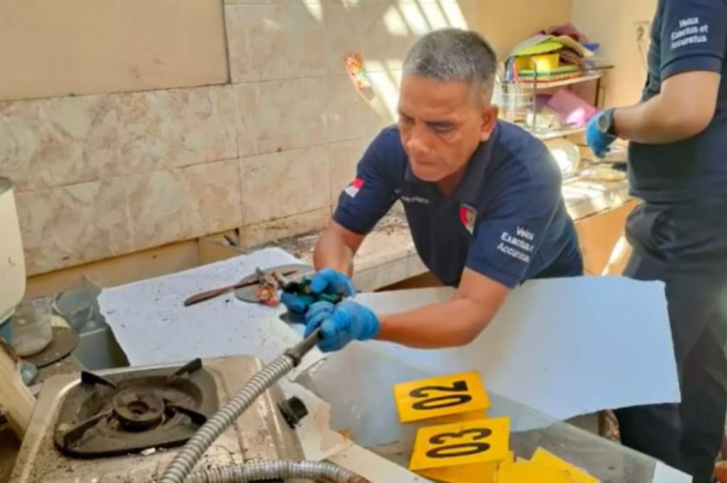 Ledakan Tabung Gas 12 Kg Hancurkan Rumah di Jember, 1 Orang Luka Bakar 50 Persen Ledakan Tabung Gas 12 Kg Hancurkan Rumah di Jember, 1 Orang Luka Bakar 50 Persen