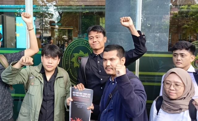 Delpedro Cs Ajukan Kontra Memori Kasasi ke PN Jakarta Pusat Delpedro Cs Ajukan Kontra Memori Kasasi ke PN Jakarta Pusat