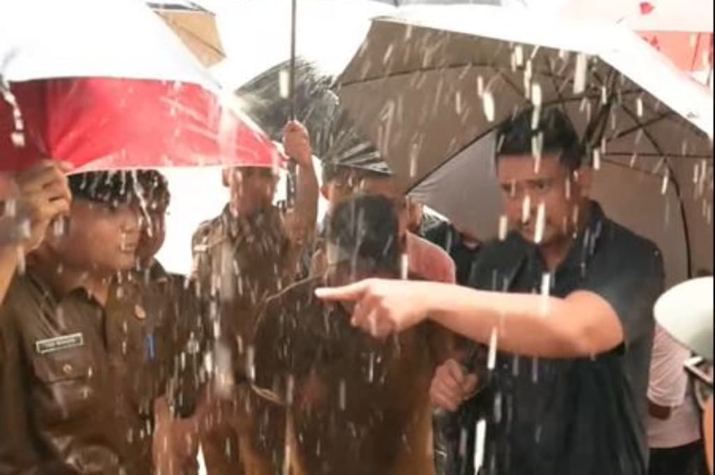 Murka! Bobby Nasution Marah sampai Tunjuk-Tunjuk Camat di Tapteng: Kau Urus Ini Aja Gak Bisa Murka! Bobby Nasution Marah sampai Tunjuk-Tunjuk Camat di Tapteng: Kau Urus Ini Aja Gak Bisa