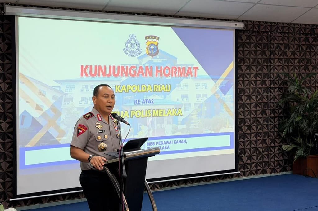 Selain Copot Kapolsek, Kapolda Riau Rotasi Besar-besaran Polsek Panipahan Buntut Ricuh Warga Selain Copot Kapolsek, Kapolda Riau Rotasi Besar-besaran Polsek Panipahan Buntut Ricuh Warga