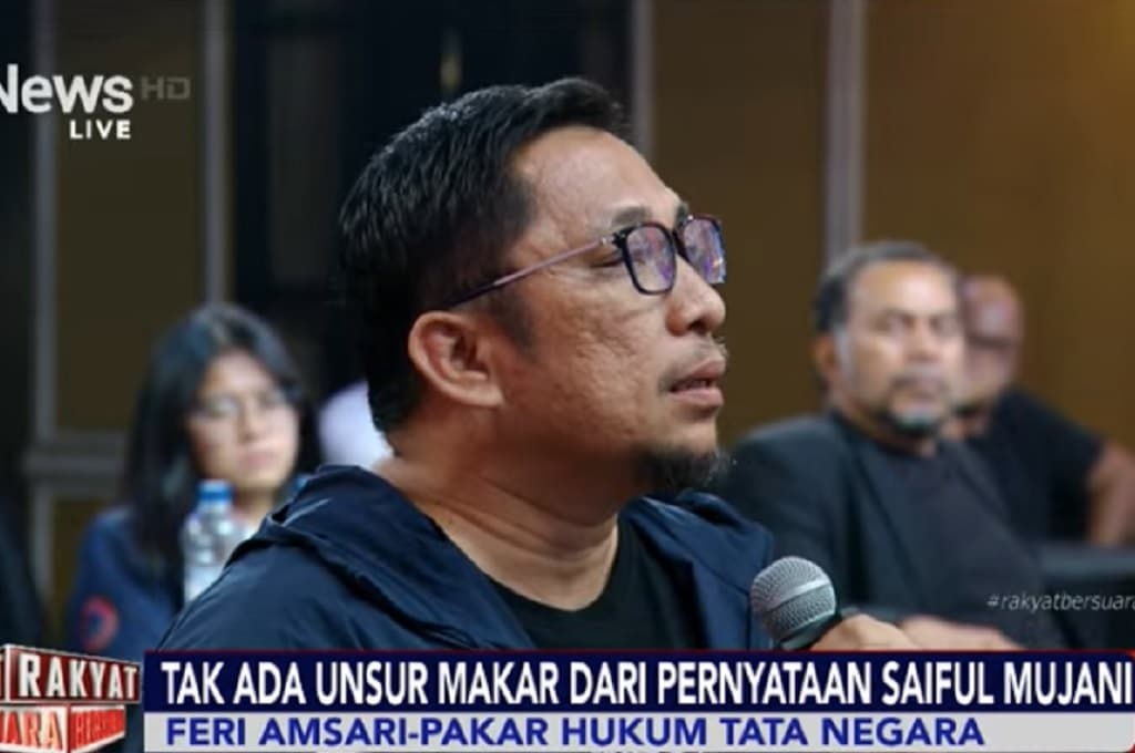 Bukan Makar, Feri Amsari Nilai Saiful Mujani Ungkap Kecintaan kepada RI Bukan Makar, Feri Amsari Nilai Saiful Mujani Ungkap Kecintaan kepada RI