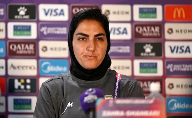 Kapten Timnas Putri Iran Kena Sanksi Brutal, Aset Disita usai Tolak Lagu Kebangsaan Kapten Timnas Putri Iran Kena Sanksi Brutal, Aset Disita usai Tolak Lagu Kebangsaan