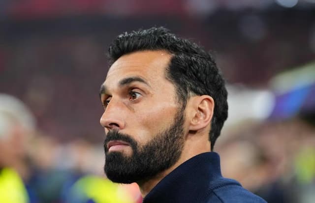 Real Madrid Berburu 3 Bek Baru! Dani Carvajal Siap-Siap Ditendang Real Madrid Berburu 3 Bek Baru! Dani Carvajal Siap-Siap Ditendang