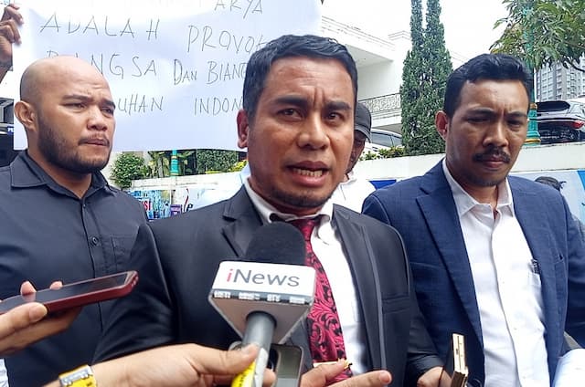 Abu Janda dan Ade Armando Dipolisikan gegara Unggah Potongan Video Ceramah JK Abu Janda dan Ade Armando Dipolisikan gegara Unggah Potongan Video Ceramah JK