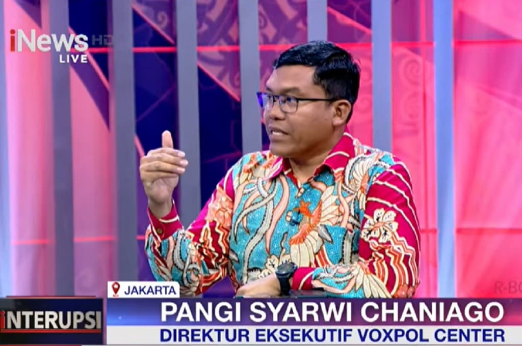 Feri Amsari Dipolisikan, Pangi Syarwi Ingatkan Dewanya Negara Demokrasi Itu Kebebasan Berekspresi Feri Amsari Dipolisikan, Pangi Syarwi Ingatkan Dewanya Negara Demokrasi Itu Kebebasan Berekspresi