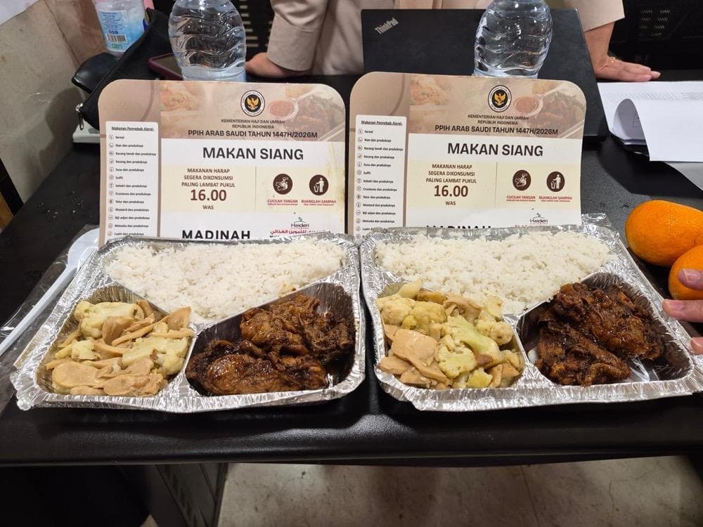 Melihat Menu Makan Jemaah Haji 2026 di Madinah, Ada Nasi hingga Puding Melihat Menu Makan Jemaah Haji 2026 di Madinah, Ada Nasi hingga Puding