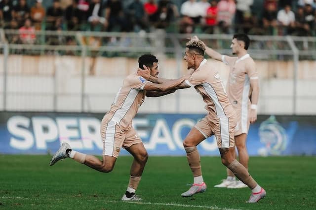 Hasil Super League: Ricky Kambuaya Bawa Dewa United Comeback Hajar Madura 2-1 Hasil Super League: Ricky Kambuaya Bawa Dewa United Comeback Hajar Madura 2-1