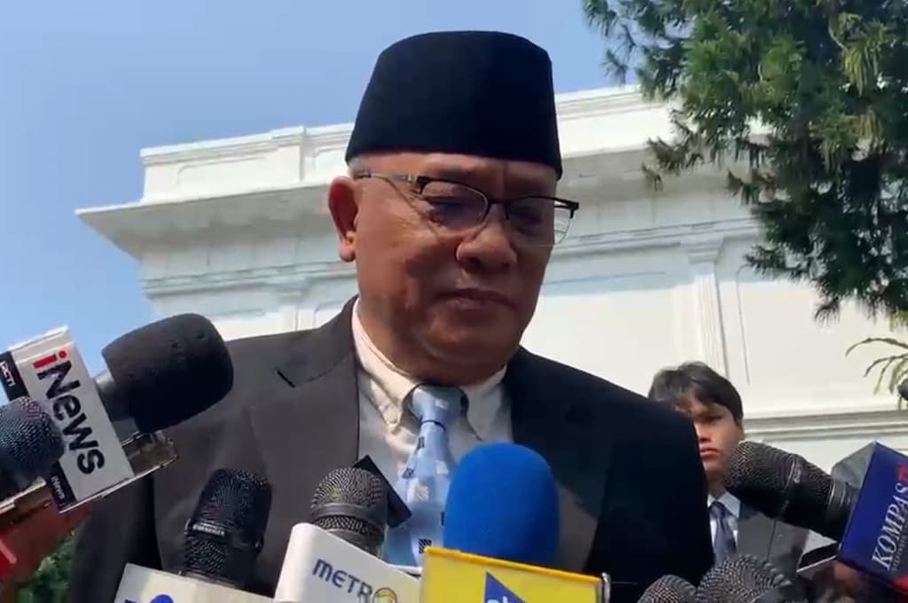 Jumhur Hidayat Tiba di Istana, Diisukan bakal Dilantik Jadi Menteri Lingkungan Hidup Jumhur Hidayat Tiba di Istana, Diisukan bakal Dilantik Jadi Menteri Lingkungan Hidup