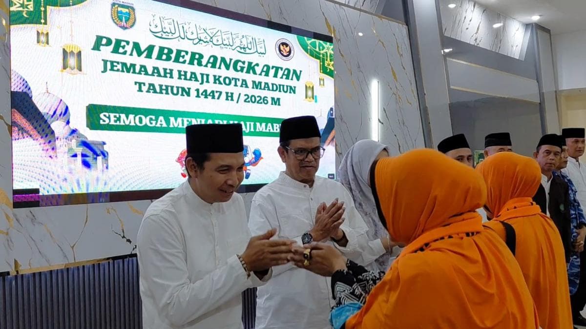 Lepas Keberangkatan 227 Jemaah Haji Kota Madiun, Plt Wali Kota: Semoga Mabrur Lepas Keberangkatan 227 Jemaah Haji Kota Madiun, Plt Wali Kota: Semoga Mabrur