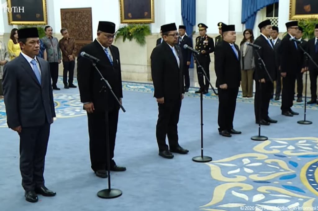 Breaking News: Prabowo Lantik Jumhur Hidayat Jadi Menteri Lingkungan Hidup Breaking News: Prabowo Lantik Jumhur Hidayat Jadi Menteri Lingkungan Hidup