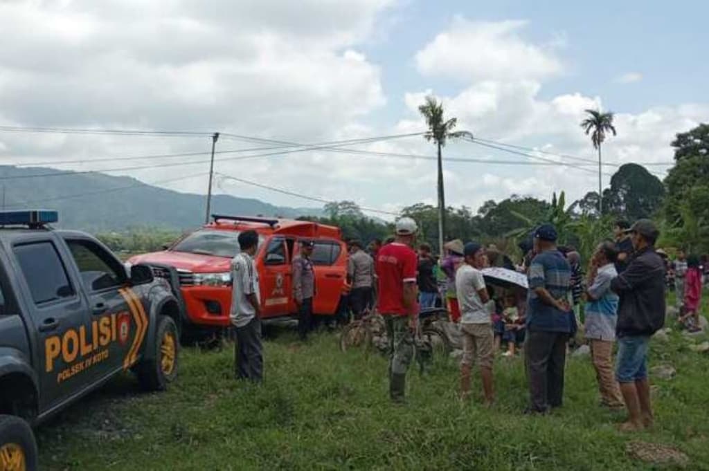 Tragis! Lansia Hilang Sepekan di Agam Ditemukan di Dasar Ngarai Sedalam 60 Meter Tragis! Lansia Hilang Sepekan di Agam Ditemukan di Dasar Ngarai Sedalam 60 Meter