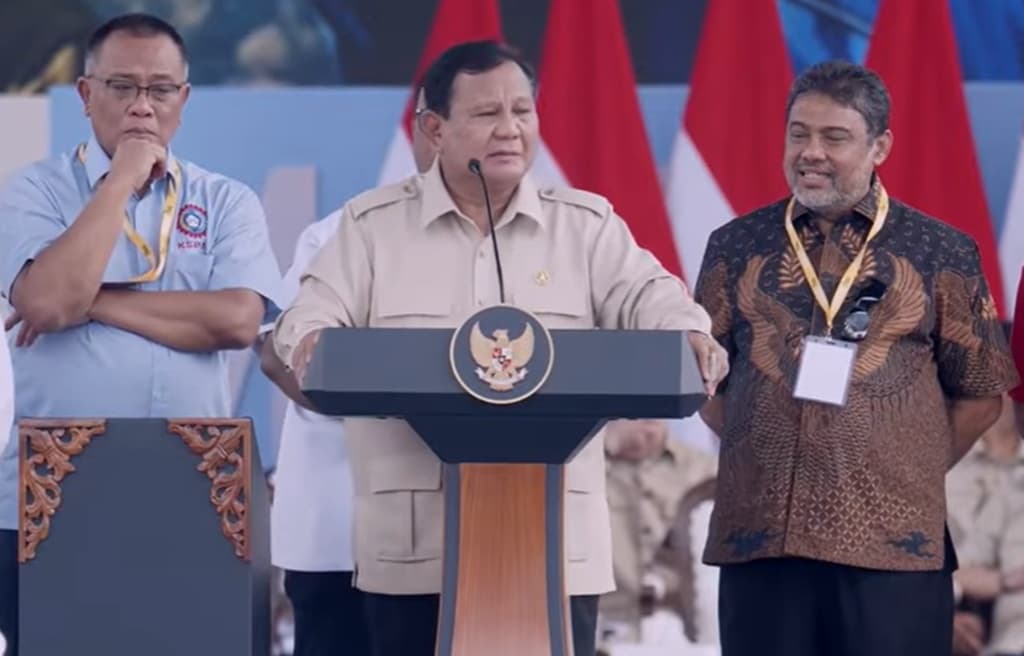 May Day di Monas, Prabowo Umumkan Sudah Teken Keppres Satgas PHK dan Kesejahteraan Buruh May Day di Monas, Prabowo Umumkan Sudah Teken Keppres Satgas PHK dan Kesejahteraan Buruh