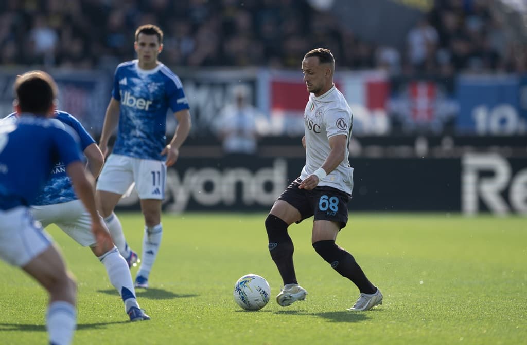 Hasil Lengkap Liga Italia: Napoli Gagal Kalahkan Como, Scudetto Terancam Lepas Hasil Lengkap Liga Italia: Napoli Gagal Kalahkan Como, Scudetto Terancam Lepas