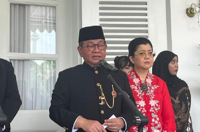 Hardiknas 2026, Pemprov DKI Putihkan 2.026 Ijazah hingga Lepas 561 Alumni SMK ke Luar Negeri Hardiknas 2026, Pemprov DKI Putihkan 2.026 Ijazah hingga Lepas 561 Alumni SMK ke Luar Negeri