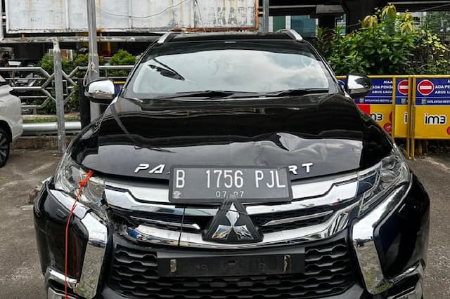 Sopir Pajero Kabur usai Tabrak Pedagang Buah di Jaktim gegara Takut Dipukuli Warga Sopir Pajero Kabur usai Tabrak Pedagang Buah di Jaktim gegara Takut Dipukuli Warga