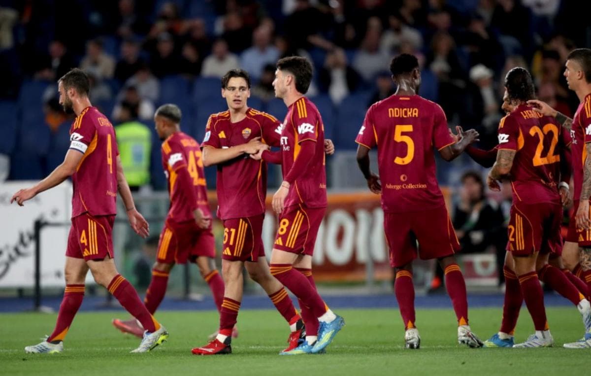 Hasil Liga Italia: AS Roma Hancurkan Fiorentina 4-0, Persaingan Zona Liga Champions Memanas Hasil Liga Italia: AS Roma Hancurkan Fiorentina 4-0, Persaingan Zona Liga Champions Memanas