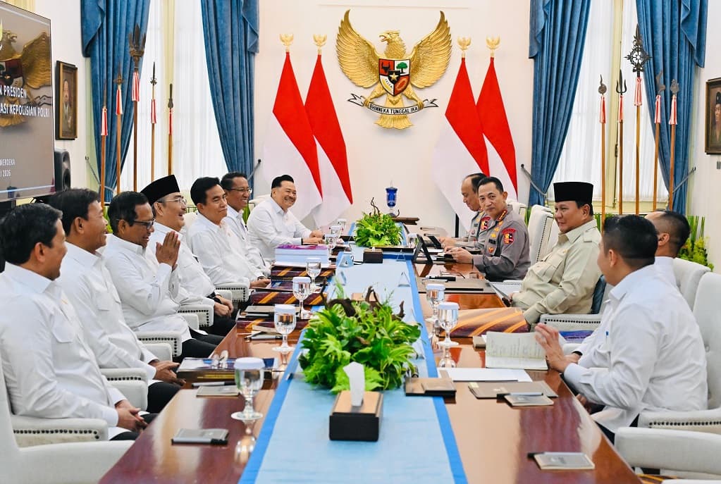 Daftar 6 Rekomendasi Komisi Reformasi Polri yang Diserahkan ke Prabowo, Apa Saja? Daftar 6 Rekomendasi Komisi Reformasi Polri yang Diserahkan ke Prabowo, Apa Saja?