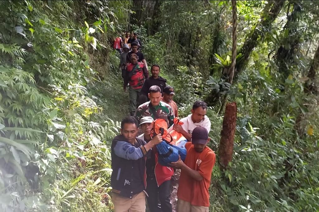 Pilu! Bocah SD Hilang Ditemukan Tewas Tenggelam di Danau Rana Mese Manggarai NTT Pilu! Bocah SD Hilang Ditemukan Tewas Tenggelam di Danau Rana Mese Manggarai NTT