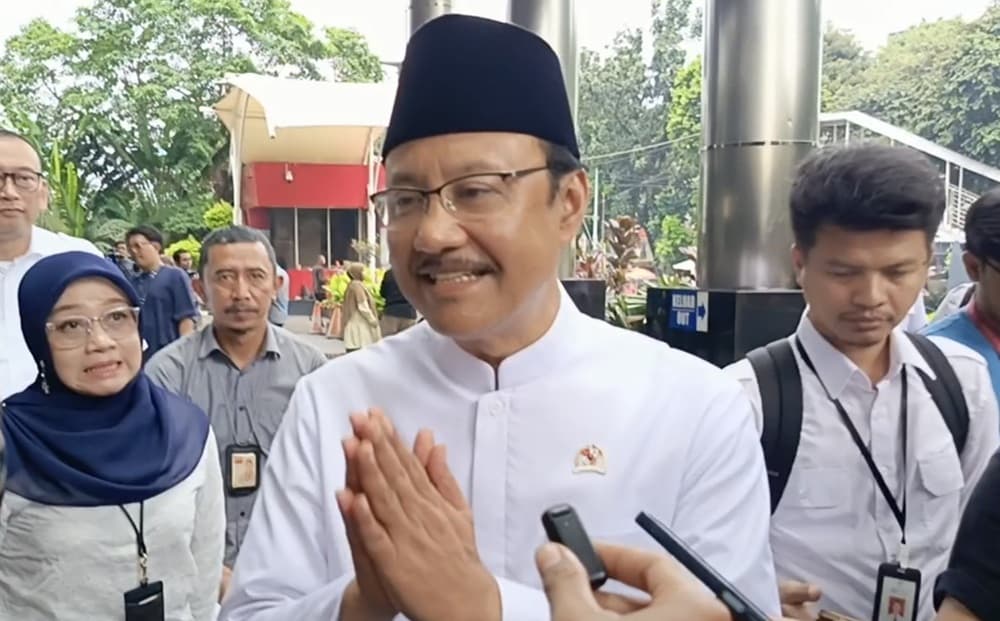Gus Ipul Respons Salam dari Gus Yaqut saat Bertemu di KPK: Terima Kasih Gus Ipul Respons Salam dari Gus Yaqut saat Bertemu di KPK: Terima Kasih