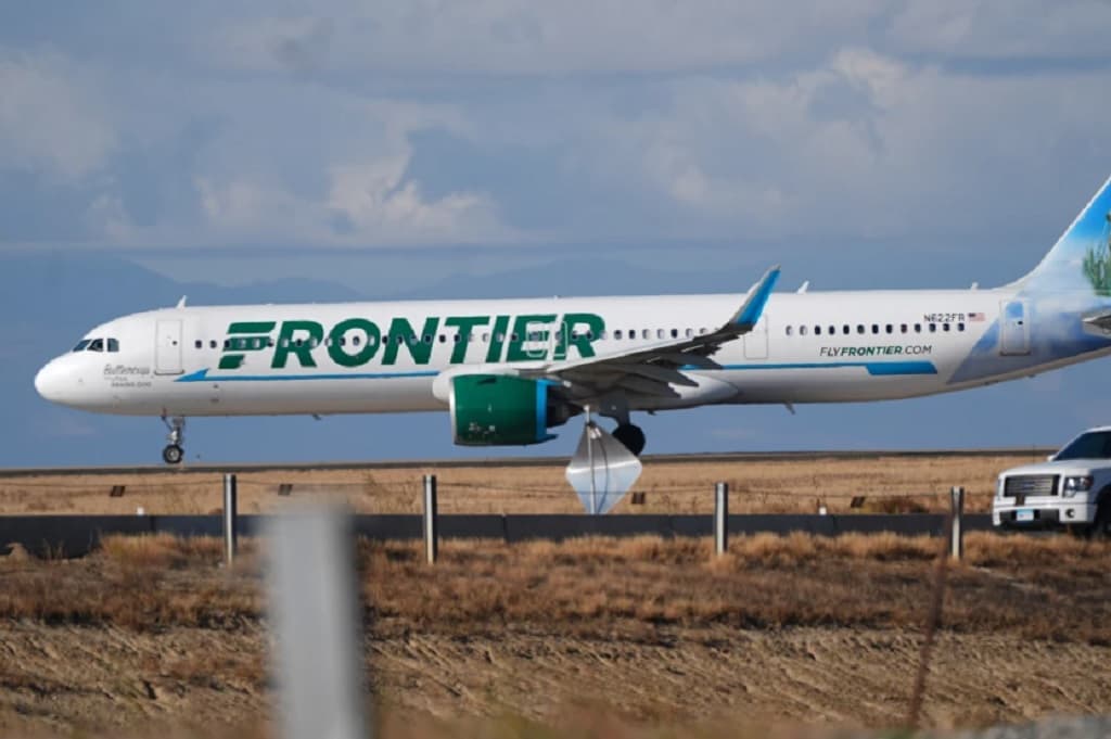 Ngeri! Pesawat Hendak Take Off Tabrak Pejalan Kaki di Landasan Bandara Denver Ngeri! Pesawat Hendak Take Off Tabrak Pejalan Kaki di Landasan Bandara Denver