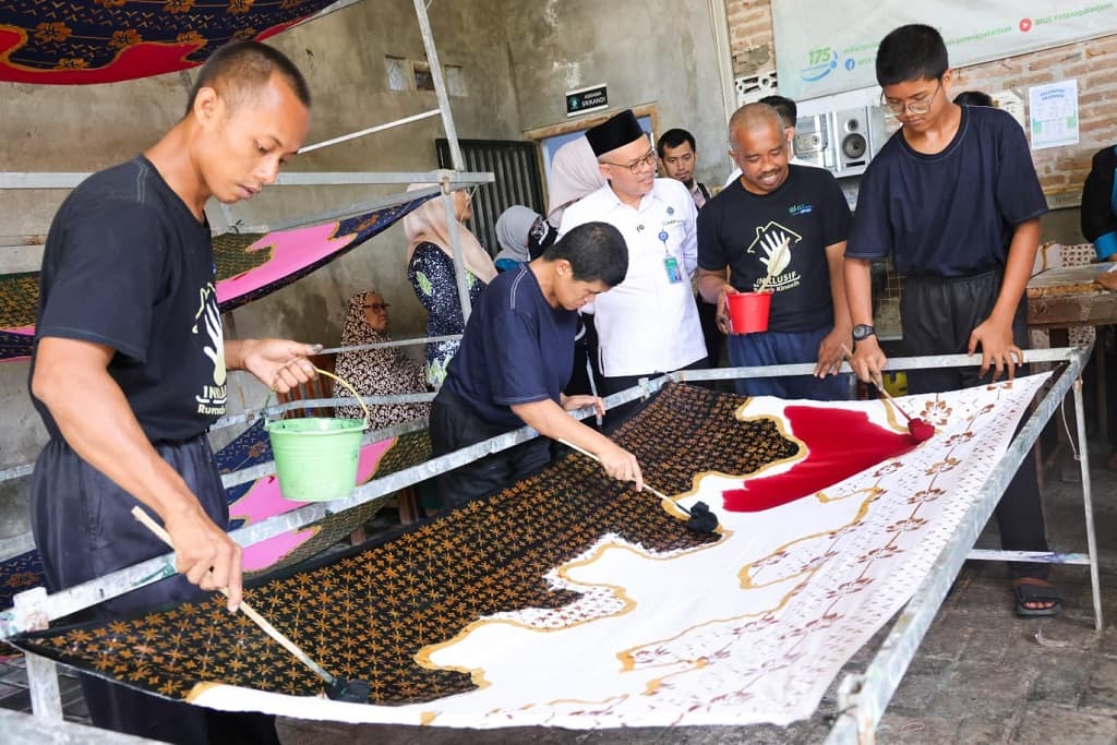Kemnaker Dampingi Penyandang Disabilitas Masuk ke Dunia Kerja, Ini Caranya Kemnaker Dampingi Penyandang Disabilitas Masuk ke Dunia Kerja, Ini Caranya