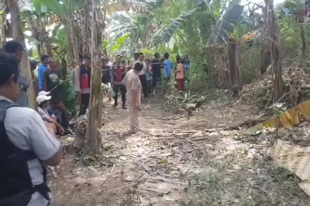 Geger! Pelajar SMK di Karawang Tewas Bersimbah Darah di Bantaran Sungai Citarum Geger! Pelajar SMK di Karawang Tewas Bersimbah Darah di Bantaran Sungai Citarum