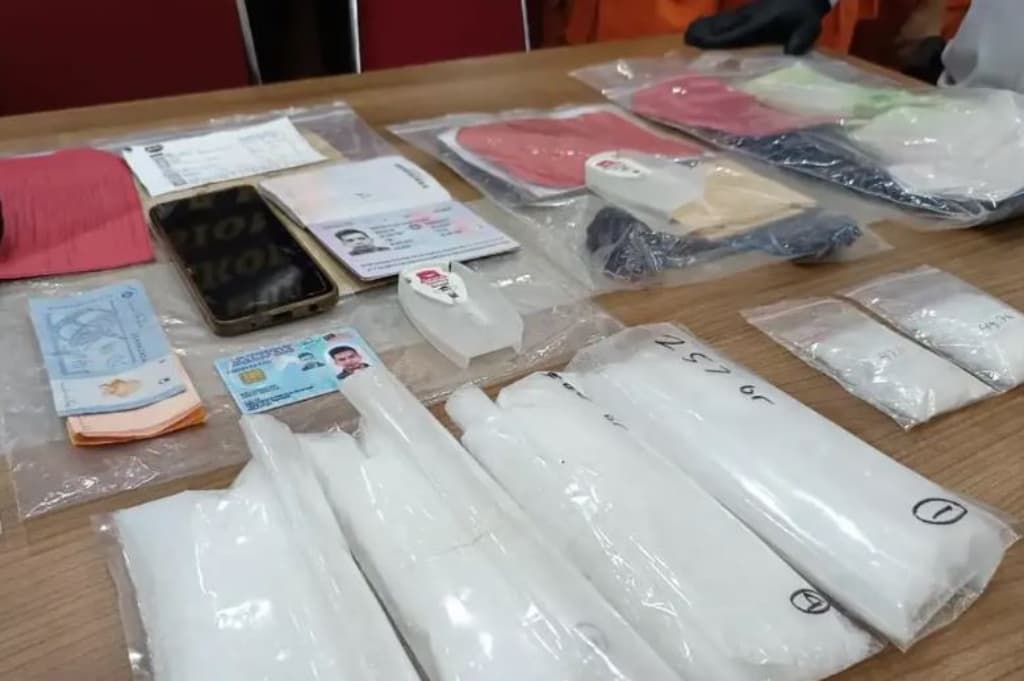 Heboh! Laboratorium Sabu Rumahan di Balikpapan, Bahan Baku Diduga dari Malaysia Heboh! Laboratorium Sabu Rumahan di Balikpapan, Bahan Baku Diduga dari Malaysia