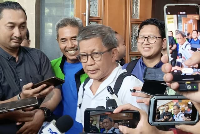 Jaksa Respons Rocky Gerung soal Sidang Nadiem: Baru Nonton 1-2 Jam Langsung Komentar Jaksa Respons Rocky Gerung soal Sidang Nadiem: Baru Nonton 1-2 Jam Langsung Komentar