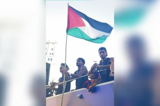 Lamine Yamal Diserang Israel Usai Kibarkan Bendera Palestina di Parade Barcelona Lamine Yamal Diserang Israel Usai Kibarkan Bendera Palestina di Parade Barcelona
