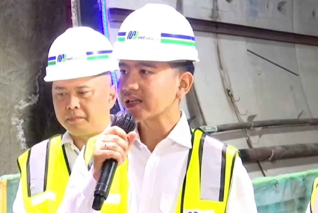 Gibran Cek Proyek MRT Bundaran HI-Kota: Progres yang Luar Biasa Sekali Gibran Cek Proyek MRT Bundaran HI-Kota: Progres yang Luar Biasa Sekali