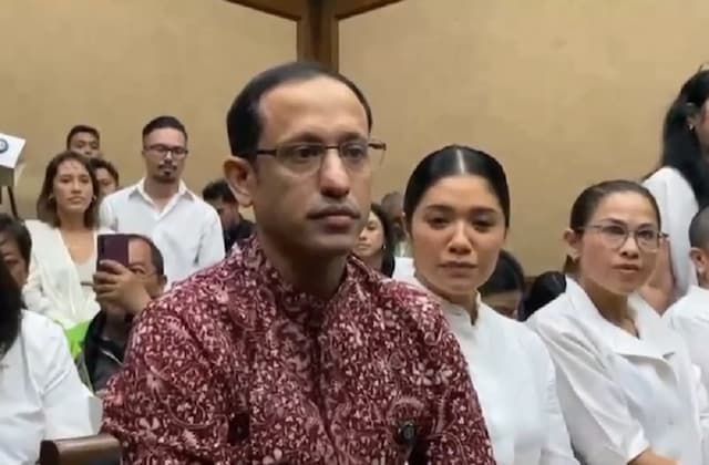Nadiem Ngaku Patah Hati usai Dituntut 18 Tahun Penjara, Tak Menyesal Pernah Jadi Menteri Nadiem Ngaku Patah Hati usai Dituntut 18 Tahun Penjara, Tak Menyesal Pernah Jadi Menteri